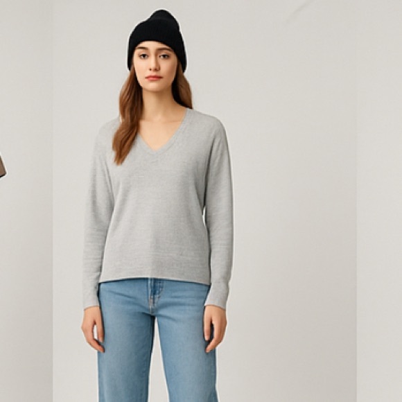 United Arrows Sweaters - united arrow cashmere blend green label relaxing Gray V-Neck Sweater